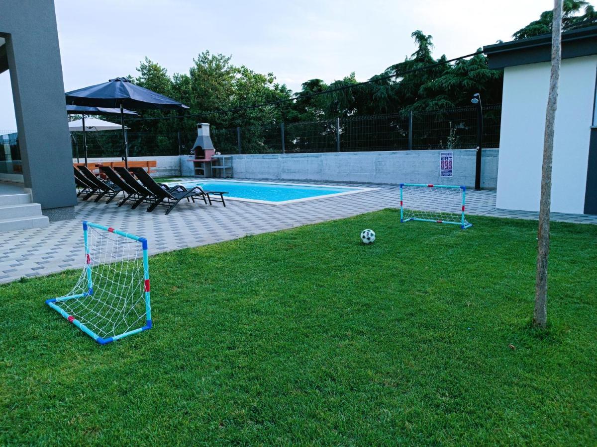 Villa Nikolina - Luxury Villa With 5 Bedrooms And Swimming Pool Vodnjan Extérieur photo